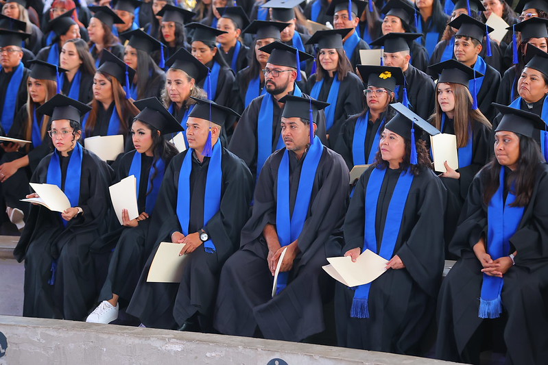 Se gradúan casi 150 adultos en programas municipales de Zapopan 