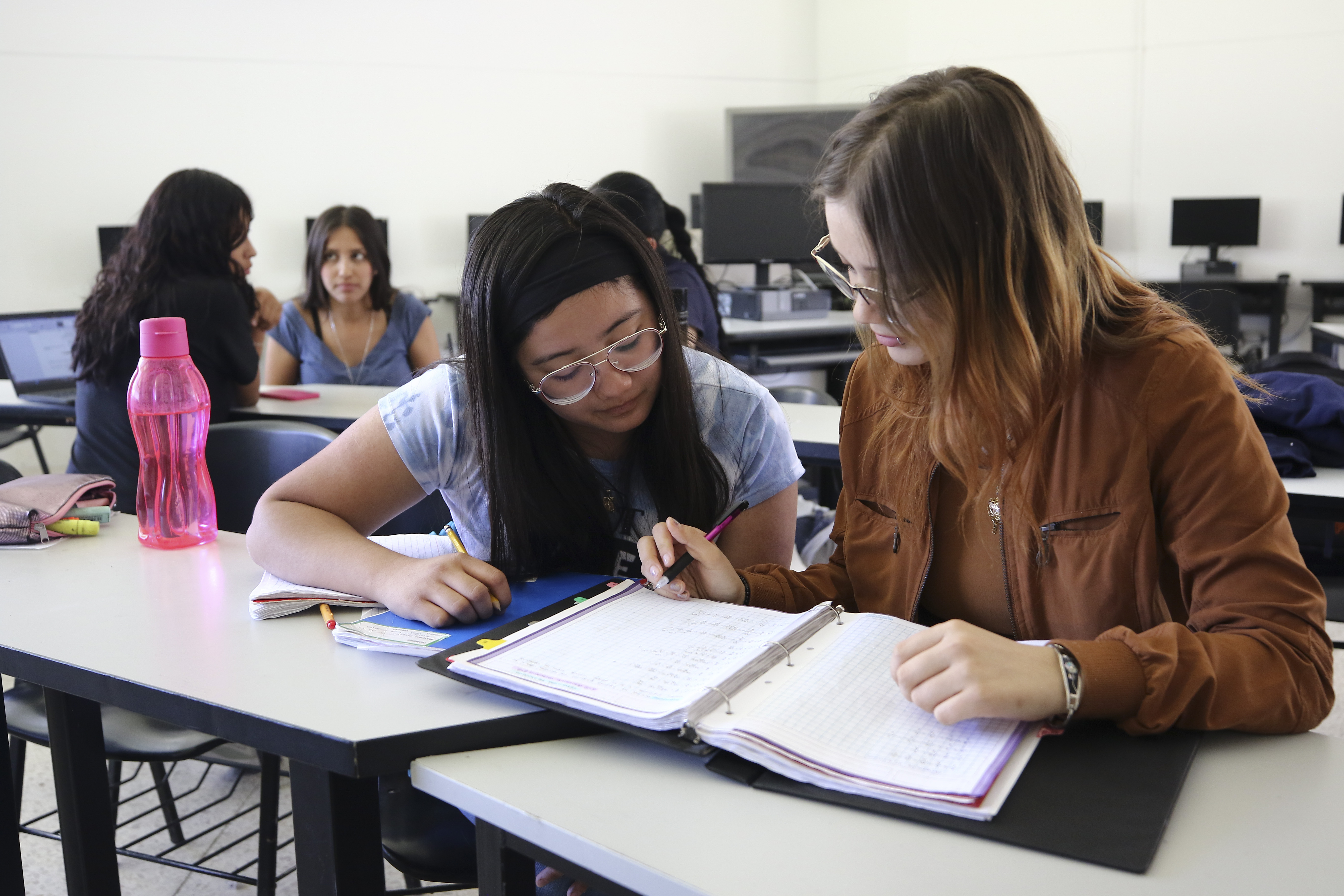 Regresarán a clases este lunes más de 341 mil estudiantes de la UdeG