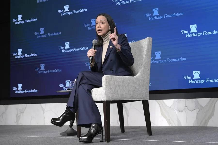 Trump dice que “podría involucrar” a María Corina Machado en el futuro de Venezuela