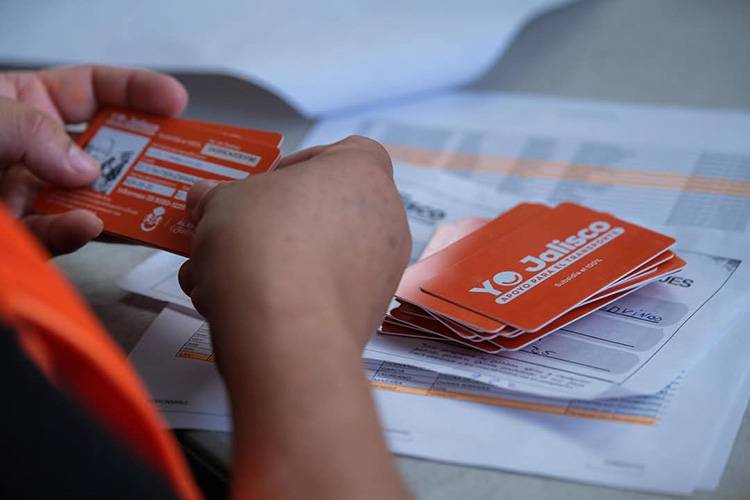 Hay opacidad en los términos y condiciones de la tarjeta para el TP en Jalisco: investigadores