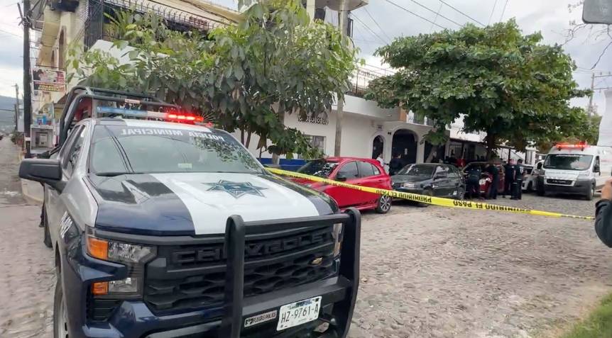 Localizan sin vida a madre e hijo en domicilio