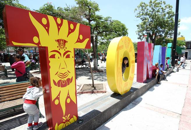 Tonalá habilita Macro Módulo de vacunación contra el sarampión