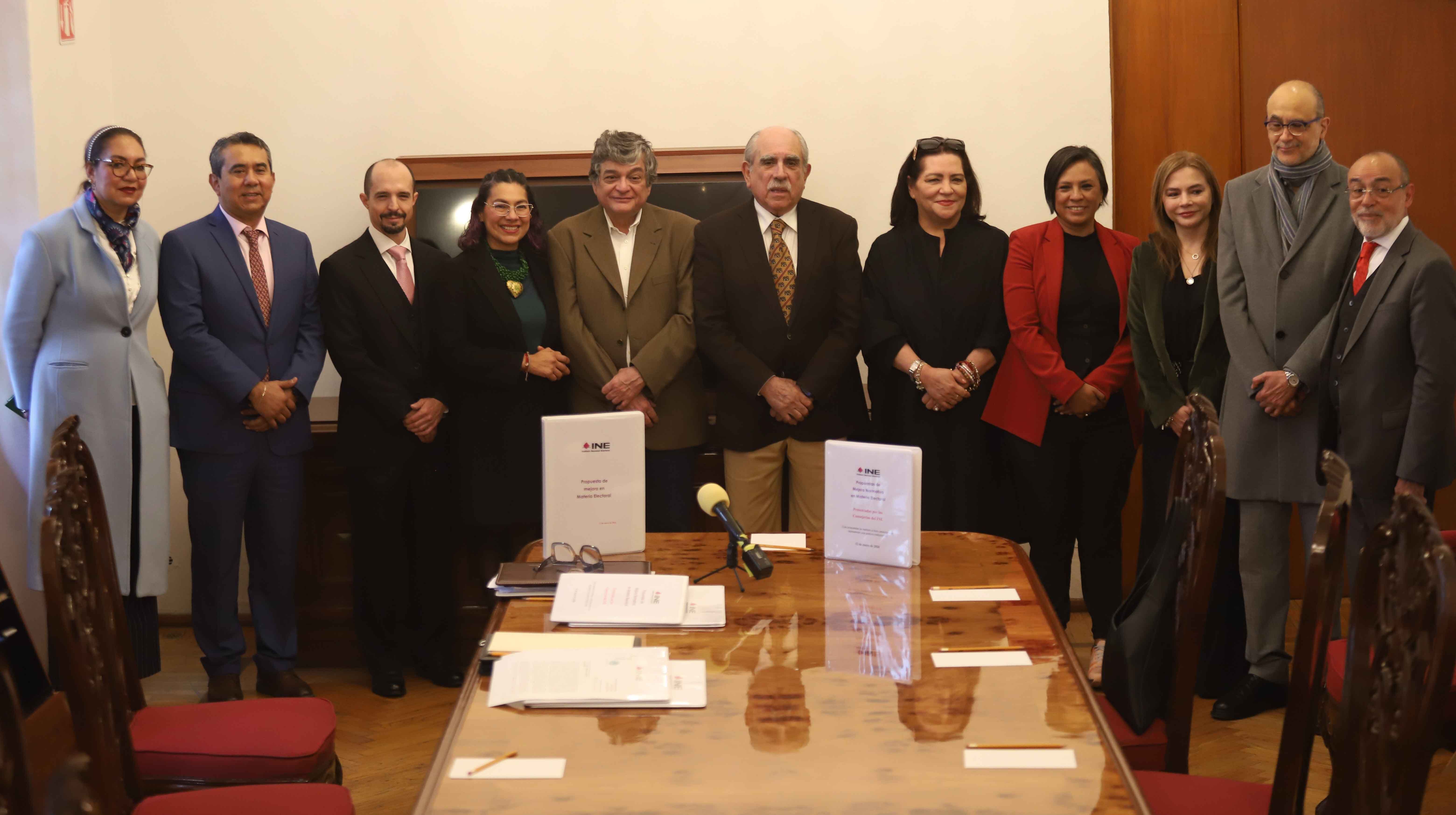 Reforma electoral sería el mayor retroceso democrático: alerta Gustavo de Hoyos