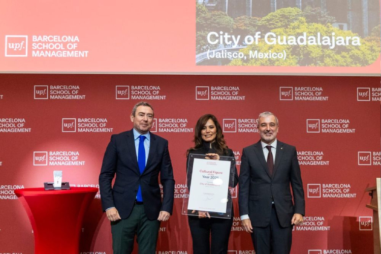 Guadalajara recibe el premio internacional ‘Cultural Figure of the Year 2025’ por su liderazgo cultural