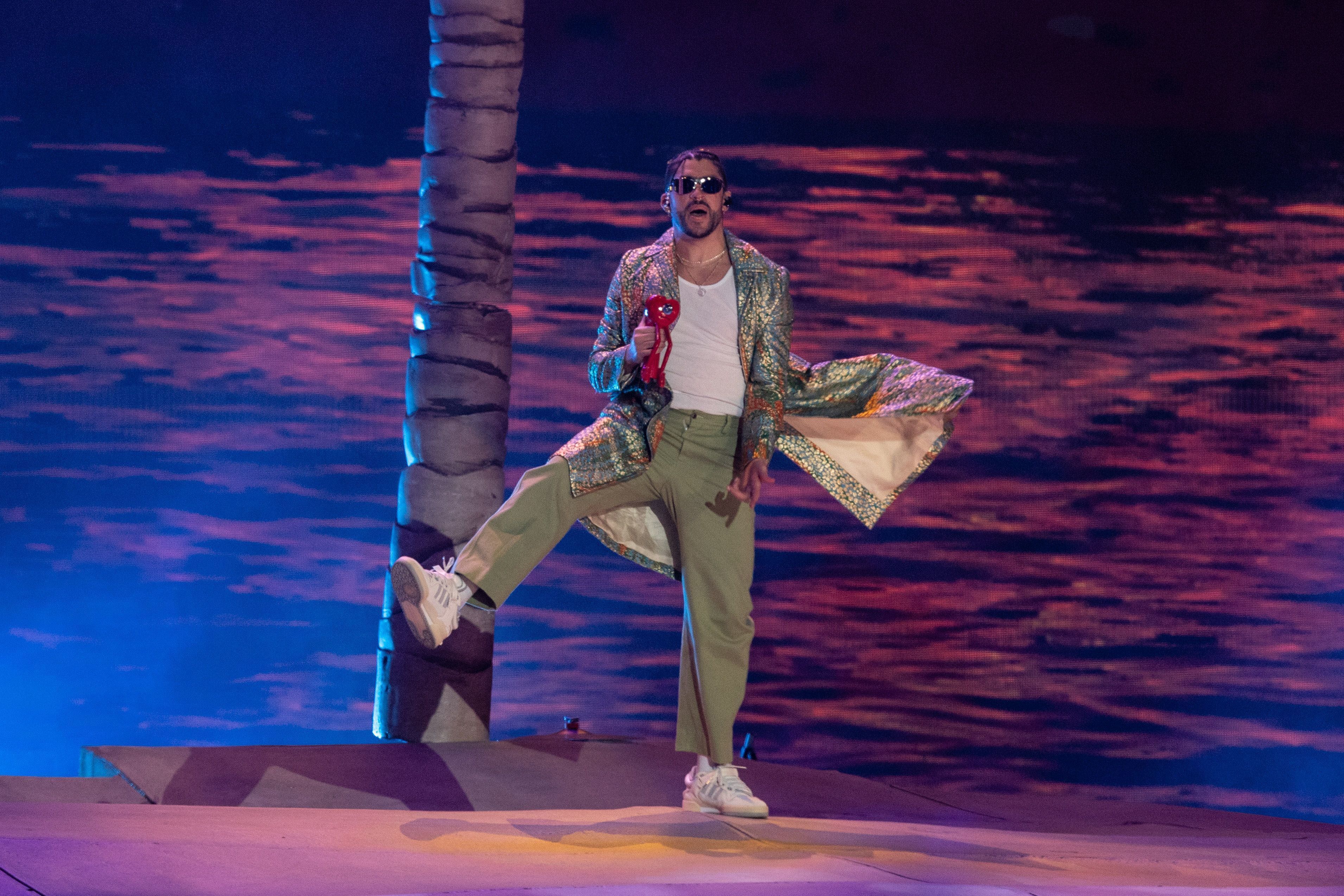 Trump no asistirá al Super Bowl por Bad Bunny