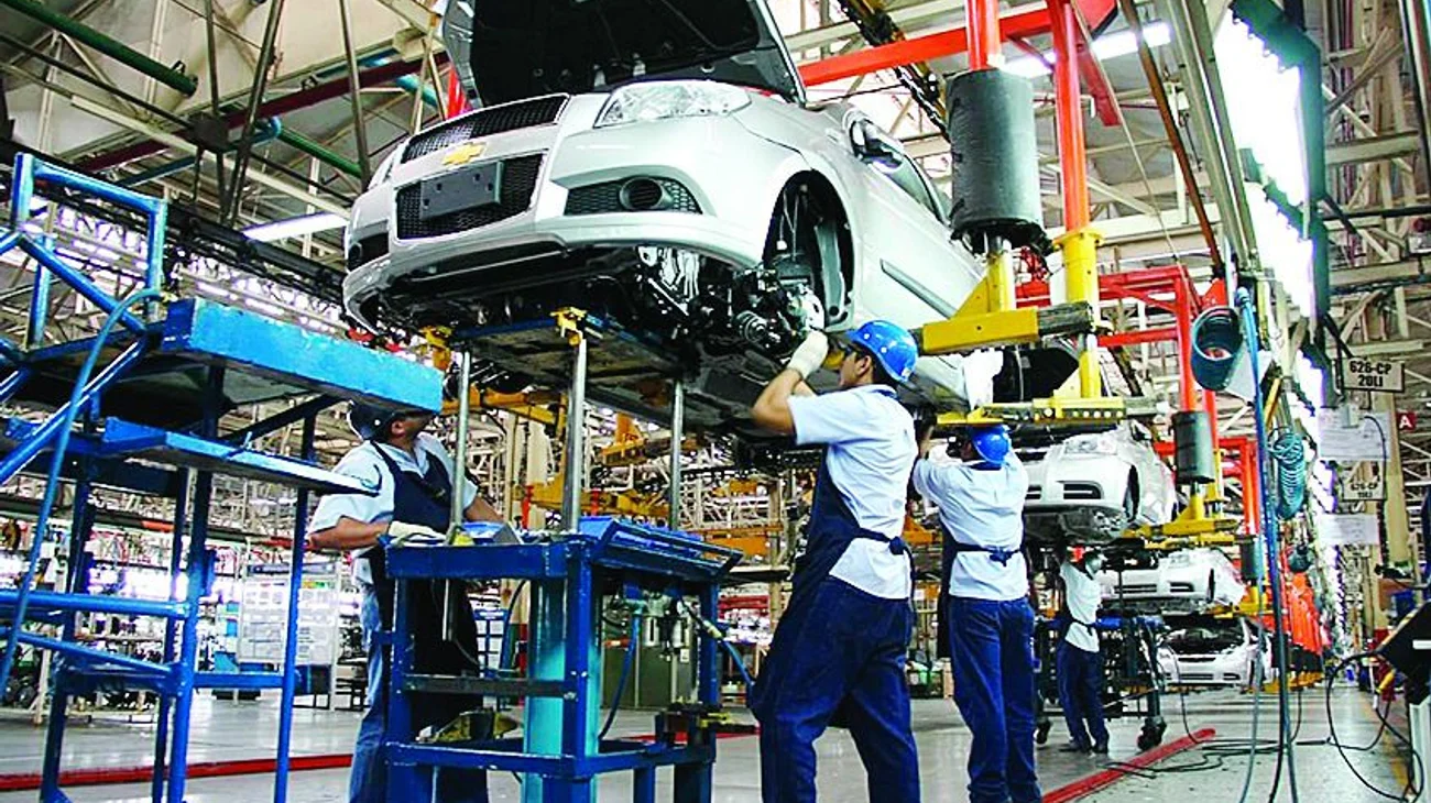 Autoparteras mexicanas resisten presiones de Estados Unidos