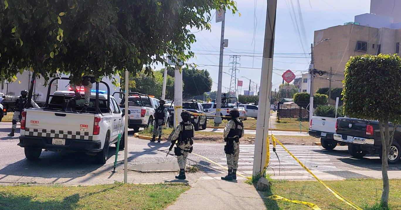 Ataque armado contra empresario deja un muerto y cinco heridos en Zapopan