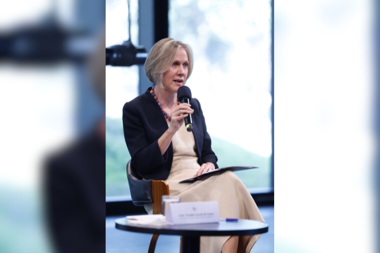 Reino Unido apunta a México para invertir en finanzas y farmacéuticas, dice su embajadora