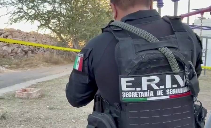 Hombre sin vida y con huellas de violencia