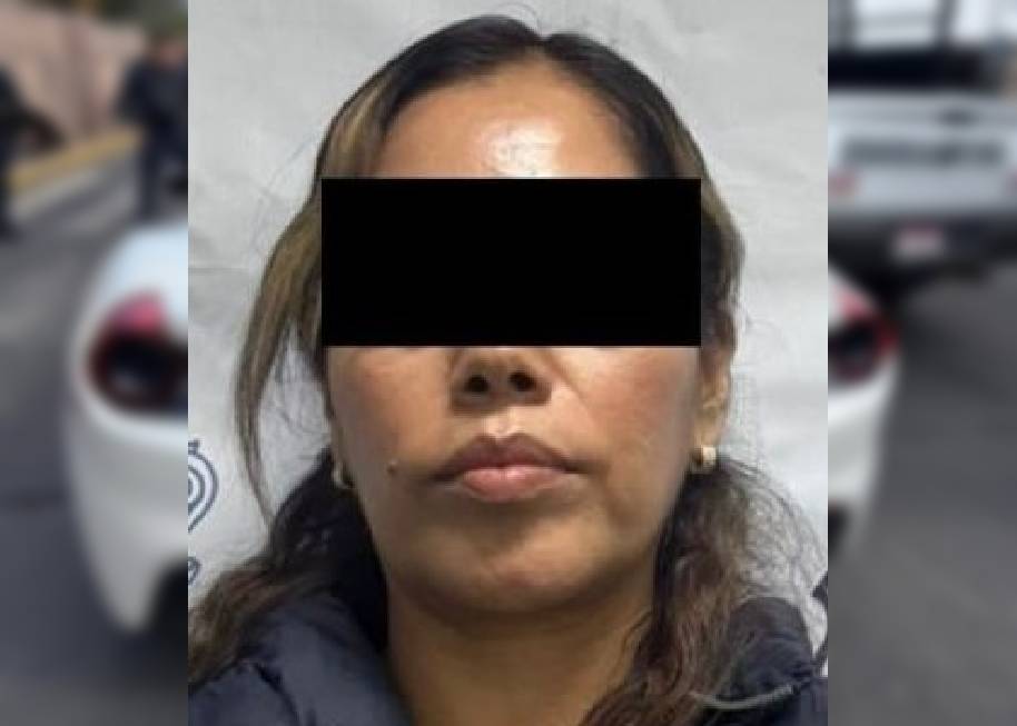 Funcionaria hacía negocio dotando placas a vehículos irregulares