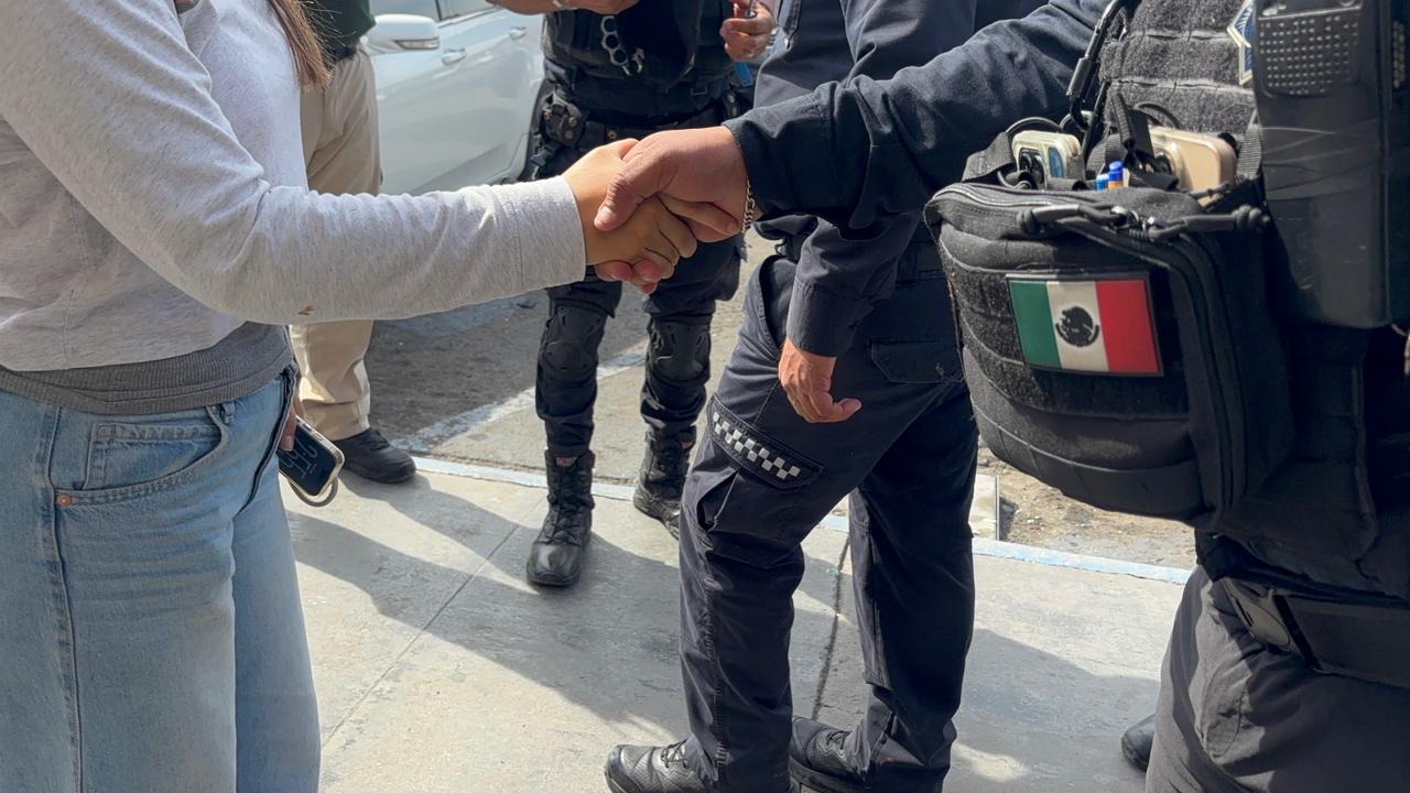 Policías de Tonalá frustran extorsión telefónica