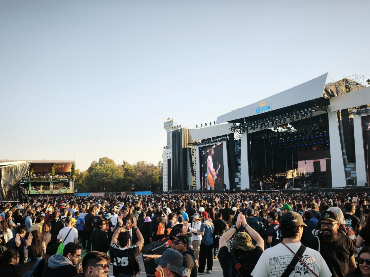 Aprueban lineamientos para evitar contenidos violentos en espectáculos