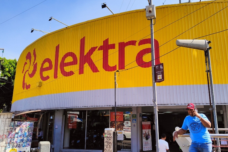 Grupo Salinas pagará deuda al SAT en 18 'abonos chiquitos' 