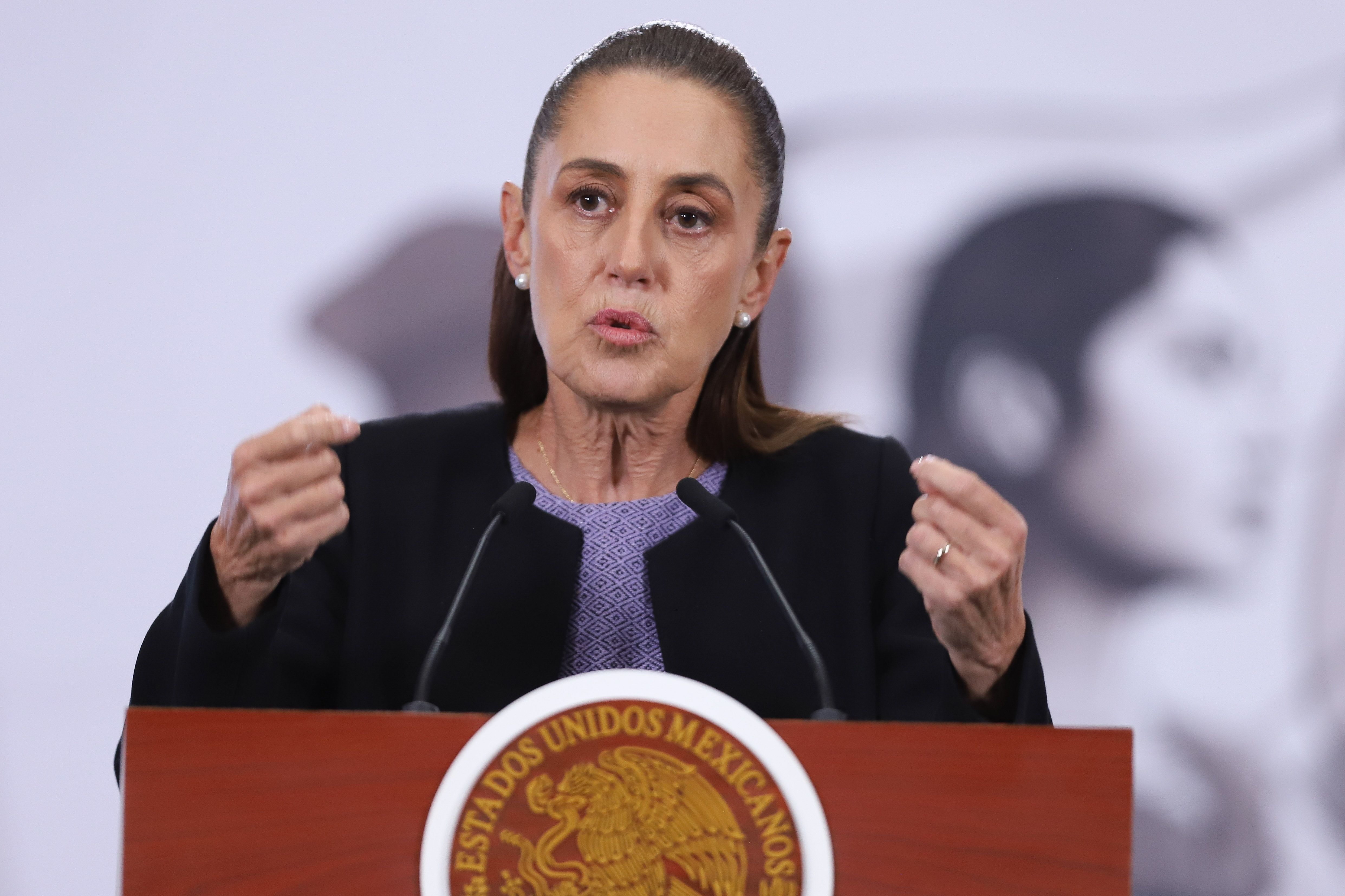 Sheinbaum califica de “falso” que consulados de México hagan política en Estados Unidos