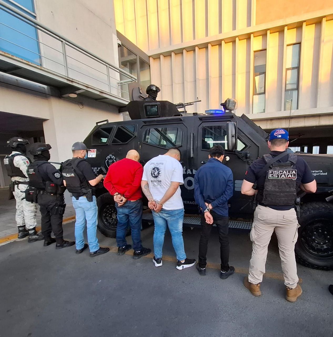 Ladrones de rolex duermen en Puente Grande