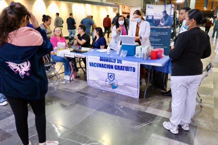 Aplica Guadalajara casi 4 mil vacunas contra sarampión 