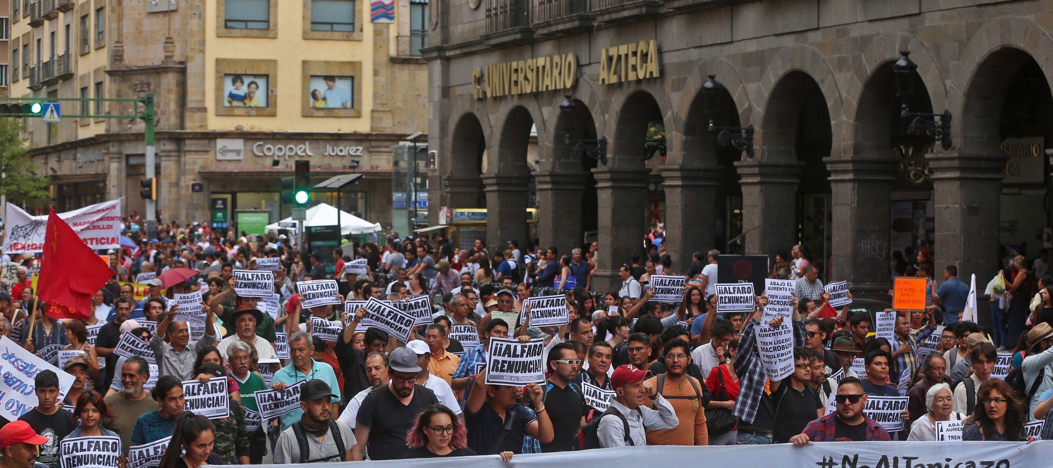 Más de 12 colectivos convocan a marcha pacífica contra el tarifazo en Jalisco