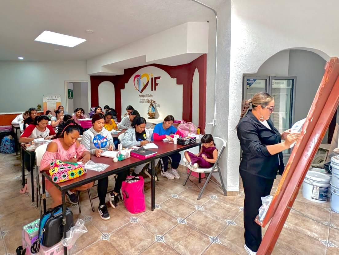 Talleres impactan en casi 3,500 personas en El Salto