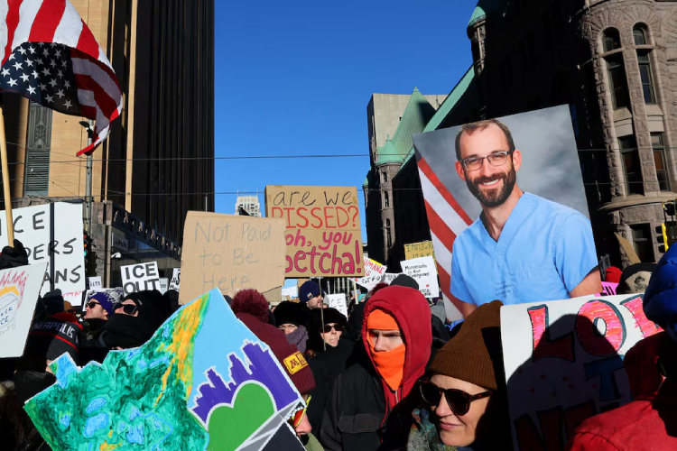Identifican a agentes federales que dispararon y mataron a Alex Pretti durante protestas en Minneapolis