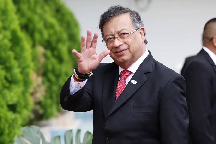 Gustavo Petro llega a la Casa Blanca para una reunión decisiva con Trump