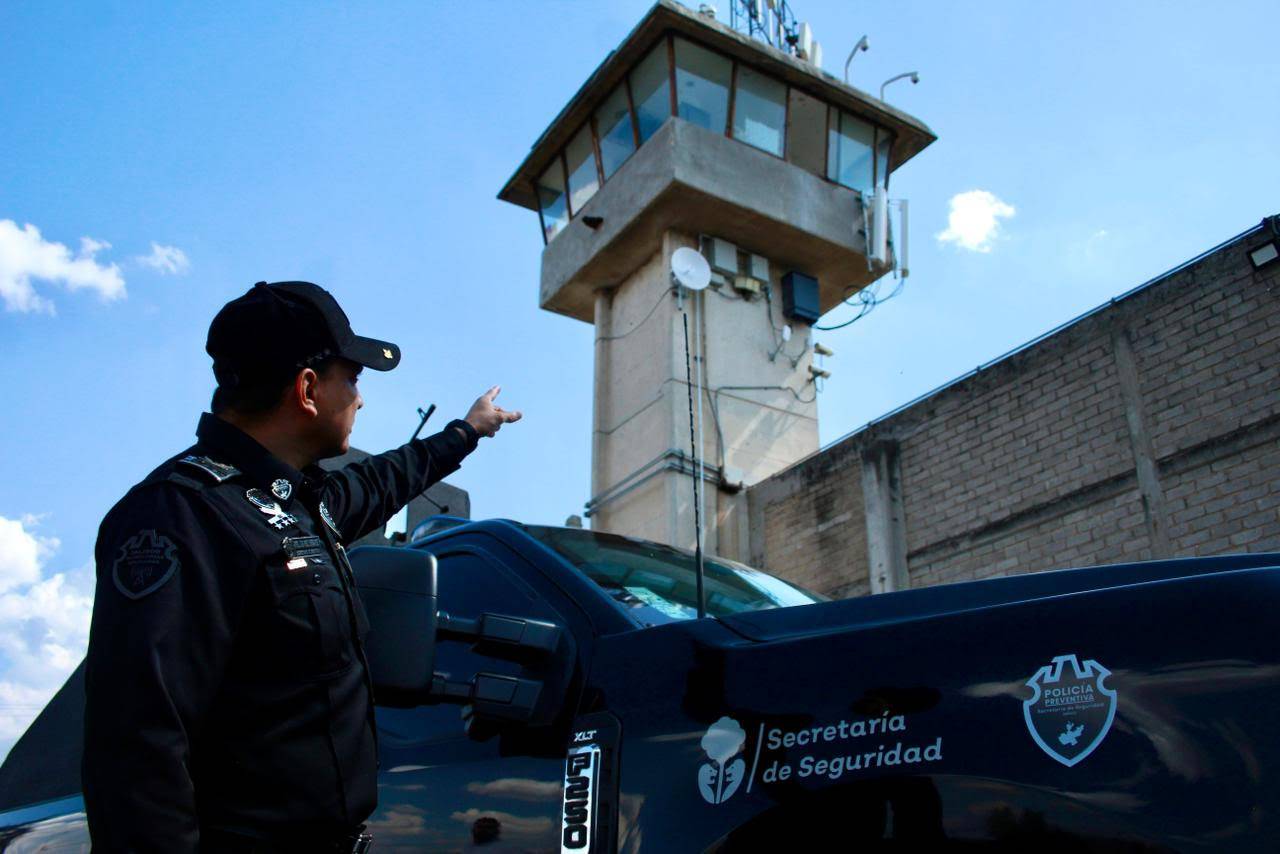 Avanza instalación de inhibidores de señal en Puente Grande para combatir extorsiones