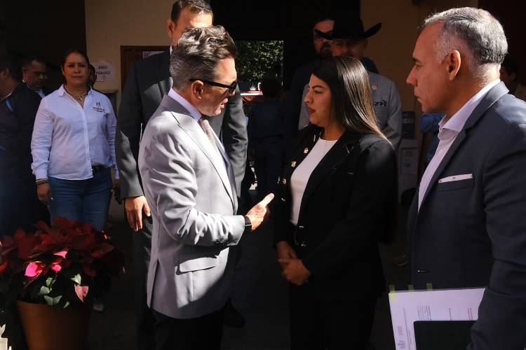 Lemus promete a Tequila presencia permanente y 500 mdp en obras