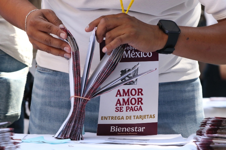 Comienza entrega de tarjetas del Bienestar 