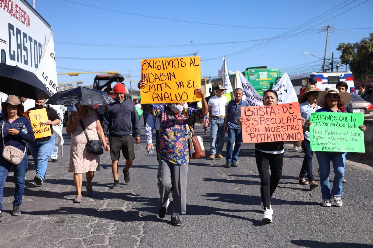 Habitantes de Mezquitan protestaron por adeudo de tierras; exigen nuevo avalúo