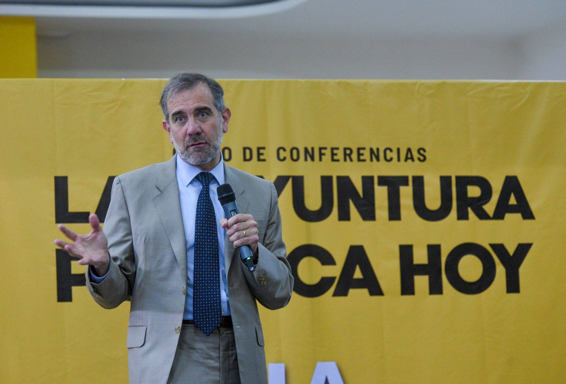 La propuesta de reforma electoral del martes siguiente será como la judicial, una simulación: Lorenzo Córdova  