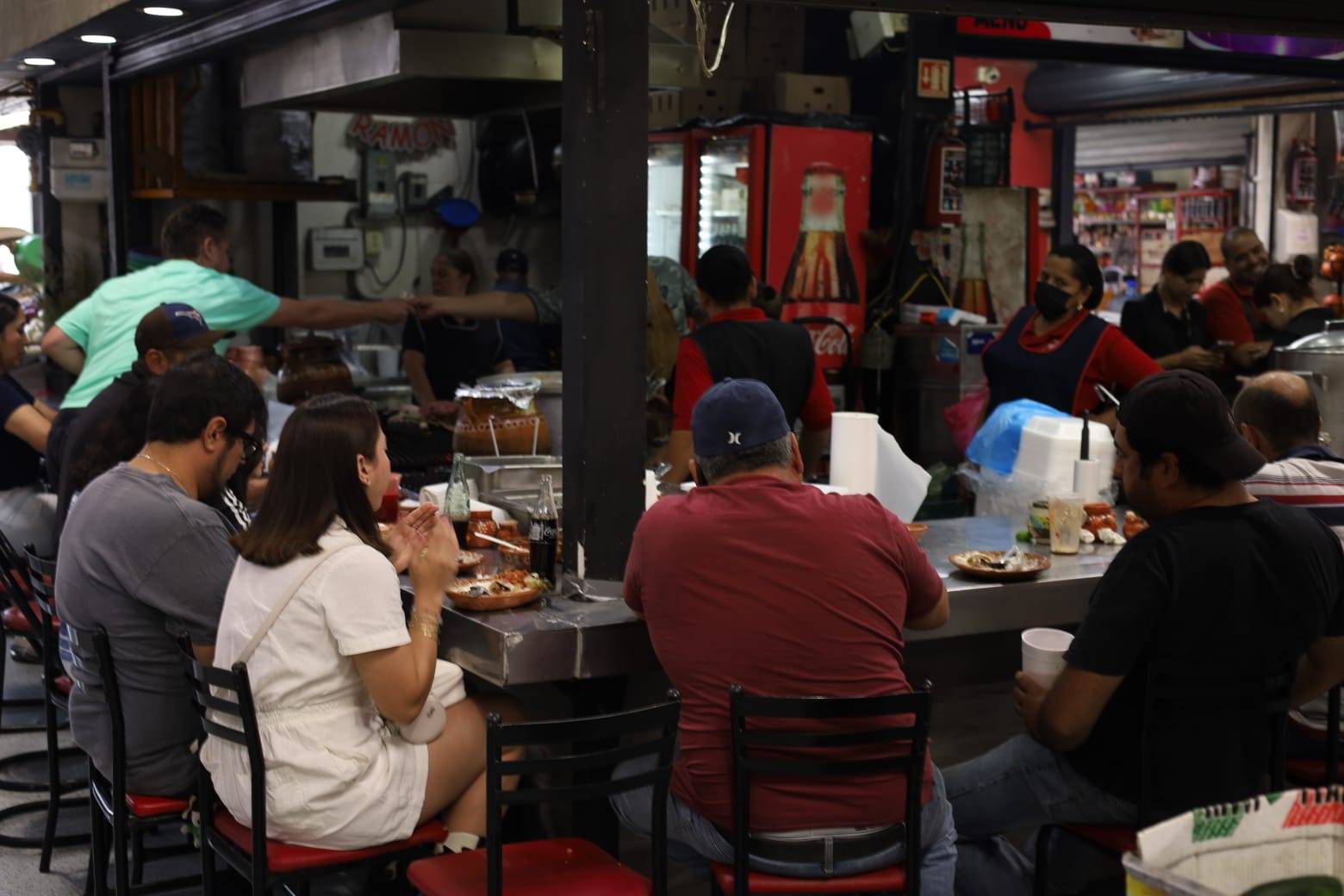 El mercado de Abastos regresó a la normalidad y con ello volvió el tráfico