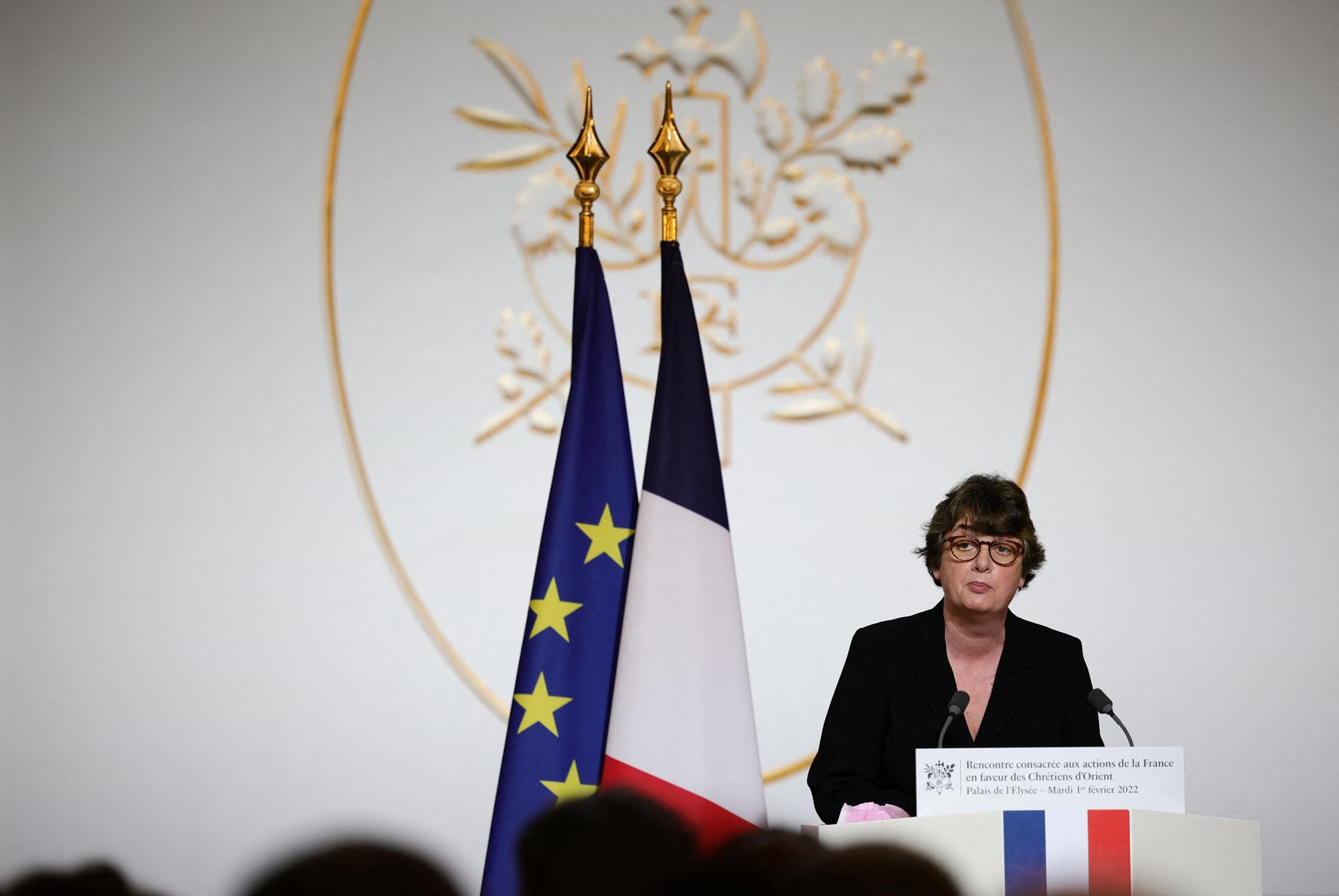 Presidenta del Louvre dimite tras las crisis del recinto