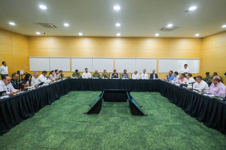 Lemus pide a alcaldes de la Costa no suspender eventos