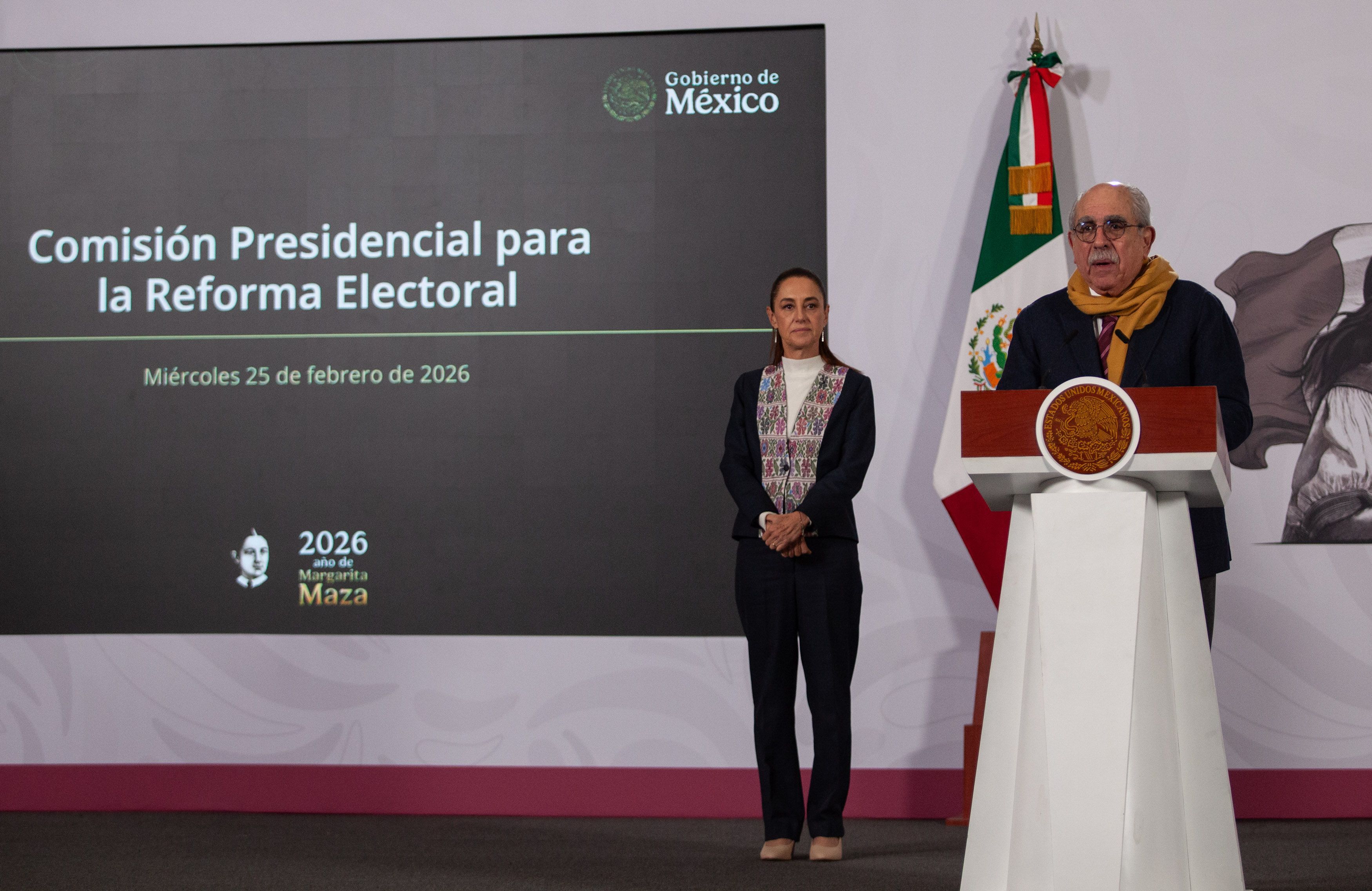 Moreira califica de “regresiva” la reforma electoral de Sheinbaum