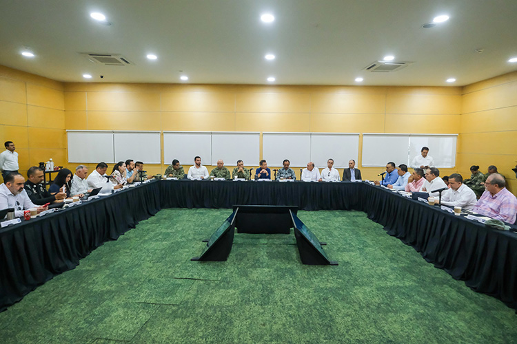 Gobernador llama a reactivar la costa