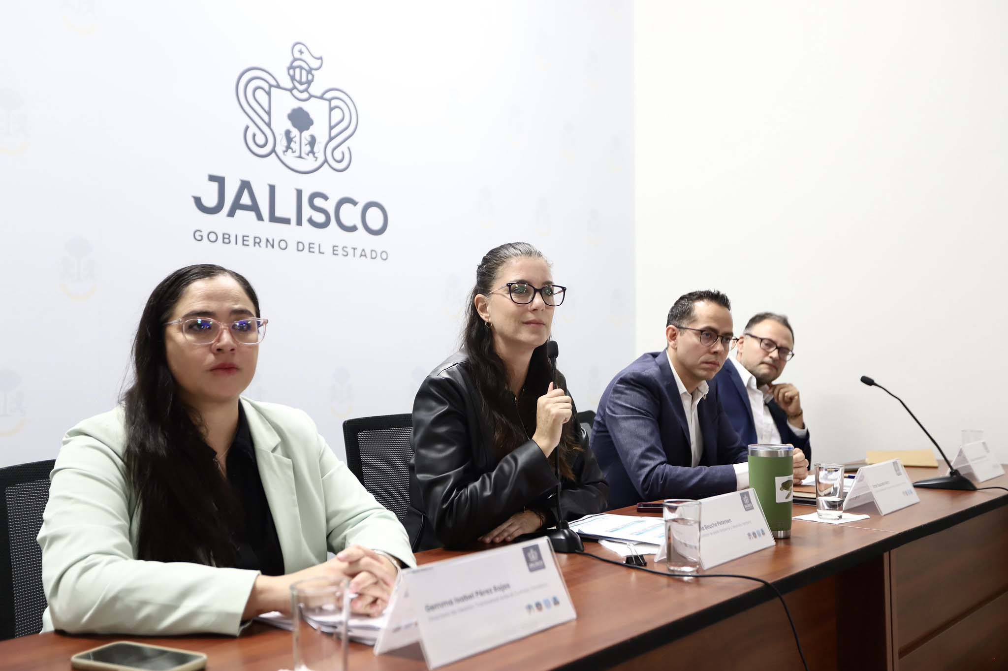 Buscan plan para el PEACC