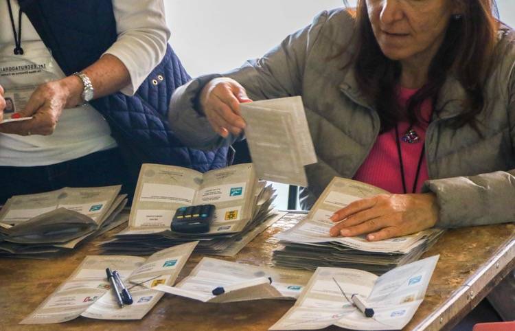 No vamos a legitimar una reforma electoral que avale elecciones financiadas con dinero sucio: PAN