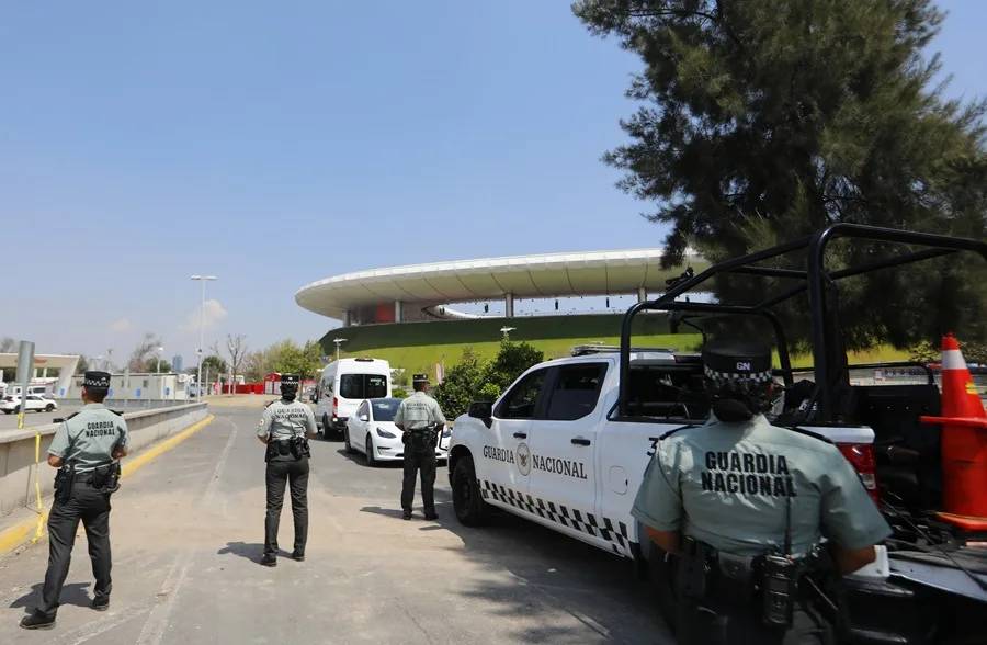 El trofeo de la Copa Mundial inicia gira en México en medio de dispositivo de seguridad