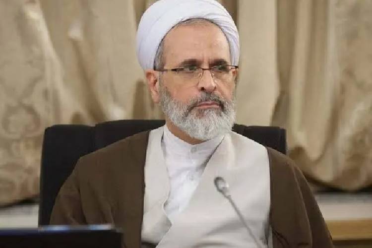 Irán nombra a Alireza Arafi como Ayatolla interino