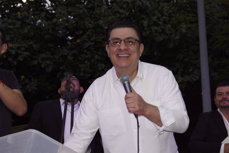 Chema Martínez propone tope a rentas en Guadalajara