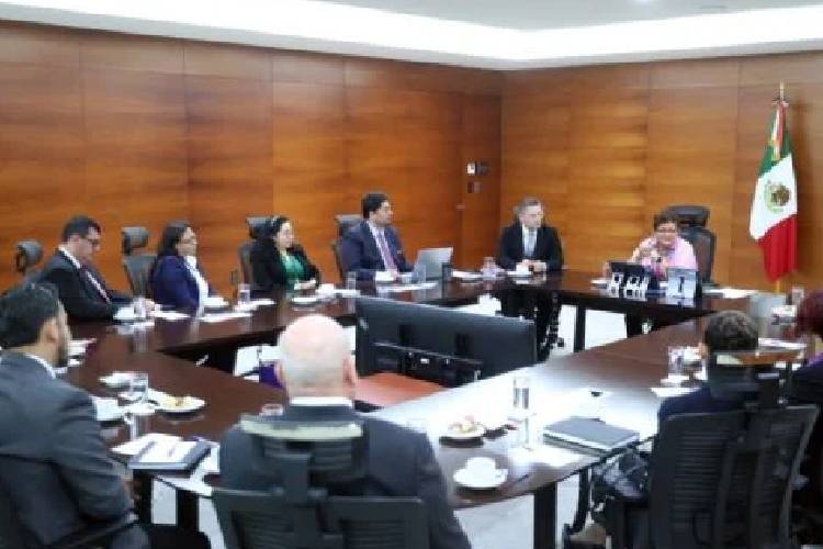 Ernestina Godoy designa a 11 nuevos fiscales federales
