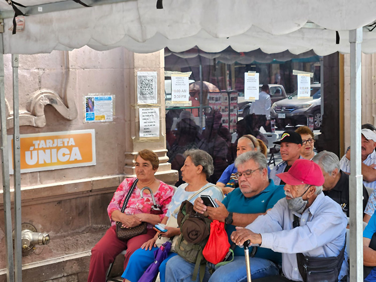 Les dan suspensión vs. la Tarjeta Única 