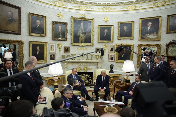 Donald Trump anuncia que cortará comercio con España tras postura sobre Irán