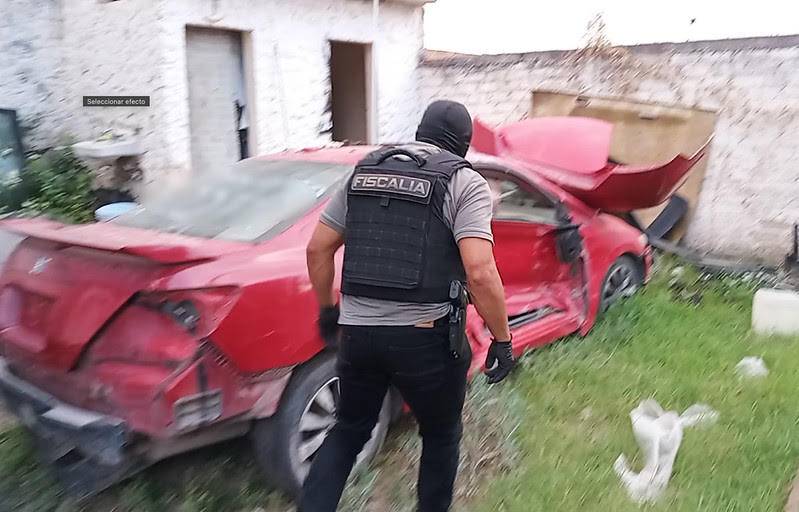 Desmantelan taller para clonar vehículos