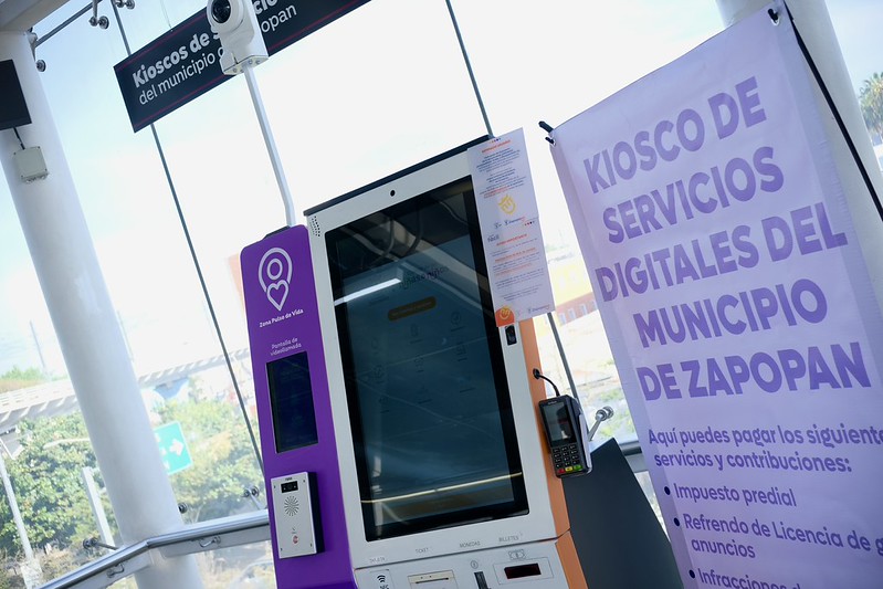 Integran 20 kioscos digitales a la red de atención para mujeres en Zapopan