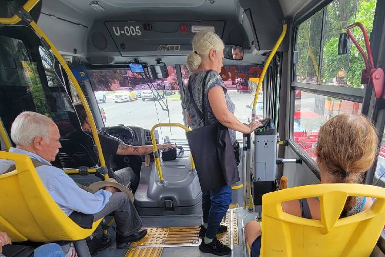 Desecha IEPC solicitudes de referéndum y plebiscito contra tarifazo