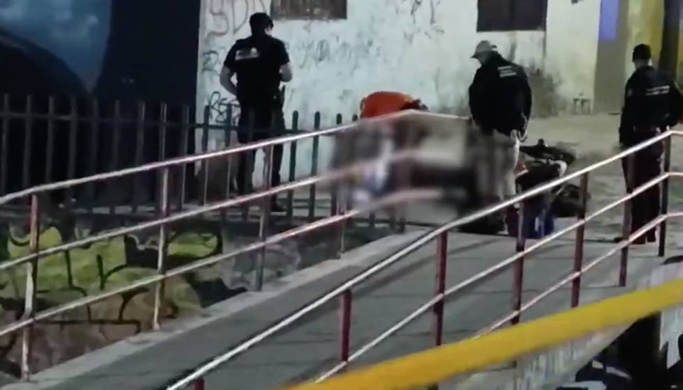 Asesinan a balazos a un hombre junto a unidad deportiva en Guadalajara