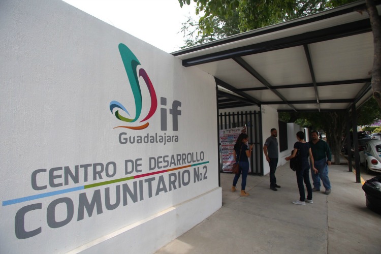 Guadalajara anuncia aumento salarial para personal del DIF municipal