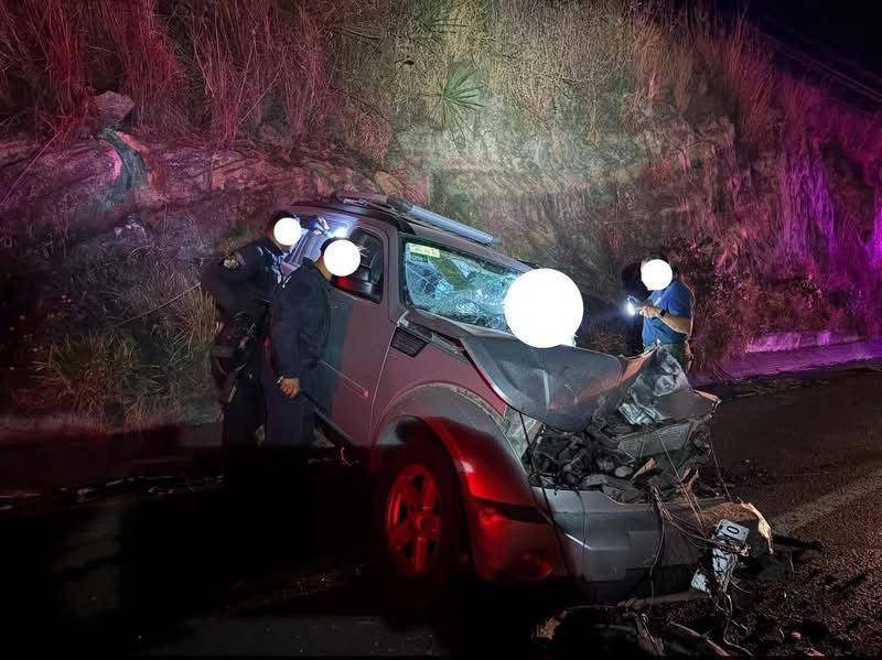 Muere hombre tras choque frontal en la carretera