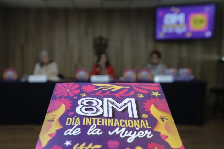 Presenta UdeG póster para reflexionar sobre desigualdad de género