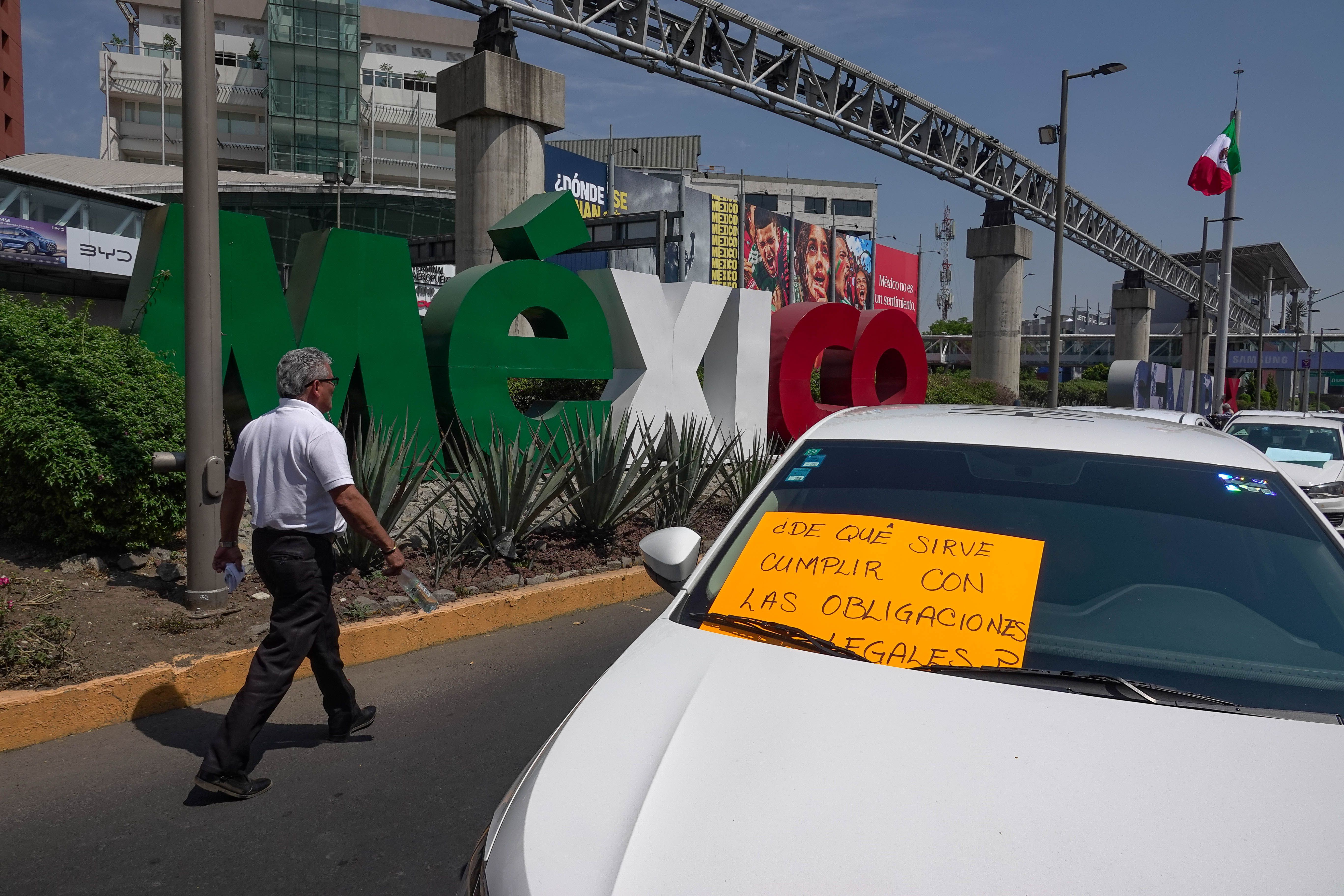 SICT niega permiso a Uber en aeropuertos y anuncia operativos de la Guardia Nacional